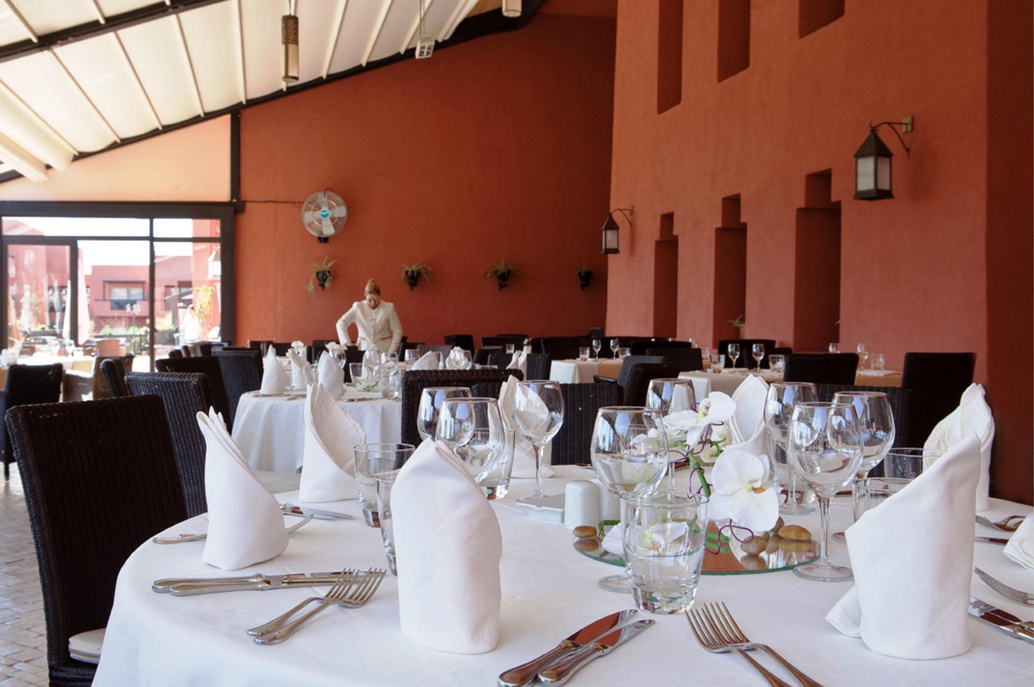 Kenzi Menara Palace & Resort Marrakesh Bagian luar foto Restaurant