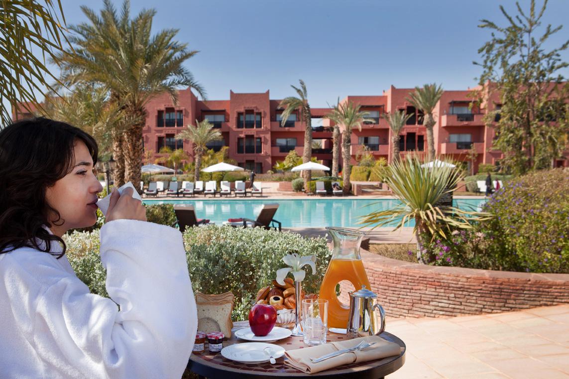Kenzi Menara Palace & Resort Marrakesh Fasilitas foto The swimming pool at the hotel