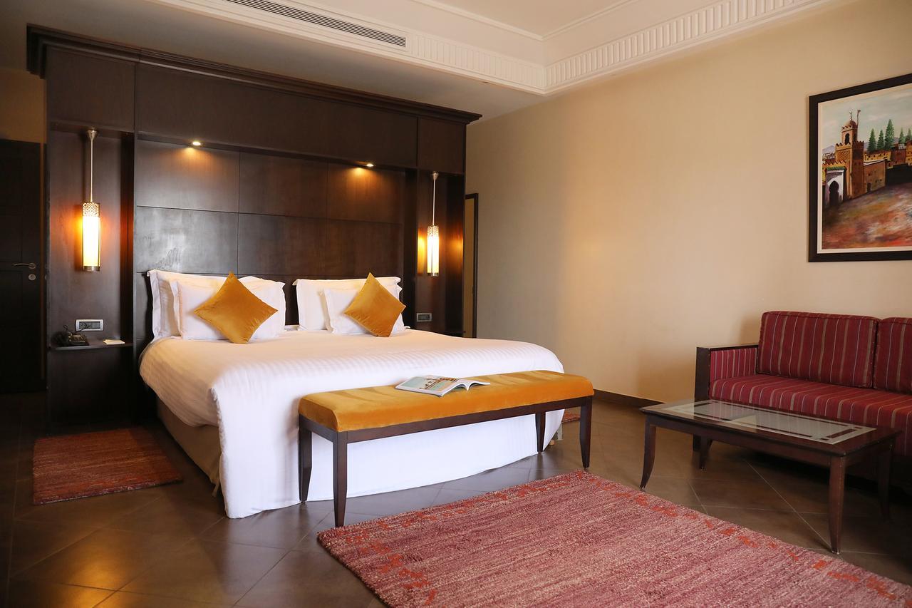 Kenzi Menara Palace & Resort Marrakesh Bagian luar foto A room at the hotel